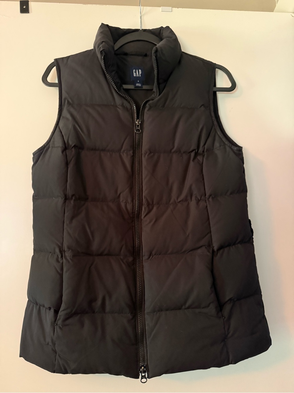 GAP Women's Black Quilted Puffer Vest